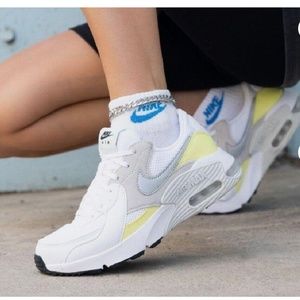 Nike women’s Air Max Excee CD5432-111, Womens 7-7.5